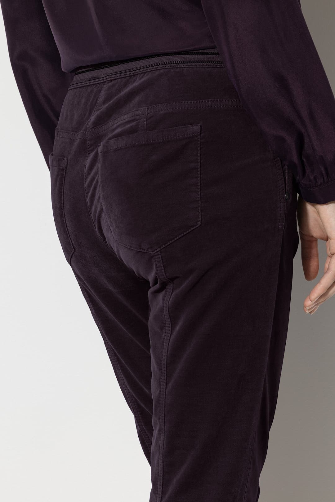 Женские бархатные брюки Luisa Cerano | Фото 5