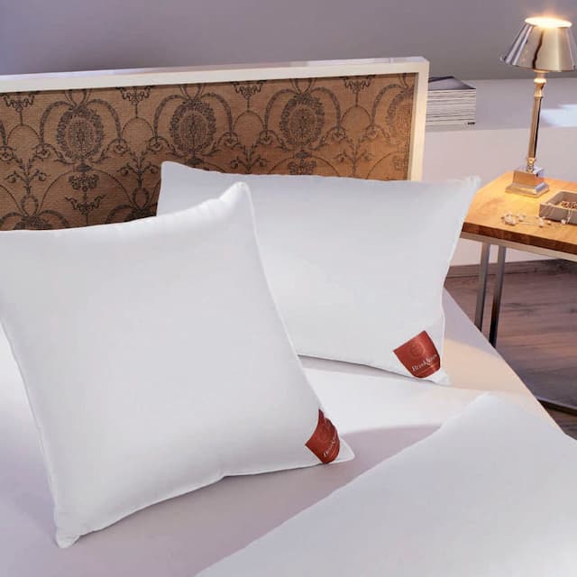 Подушка Luxury Twin, 50*70 см, Brinkhaus