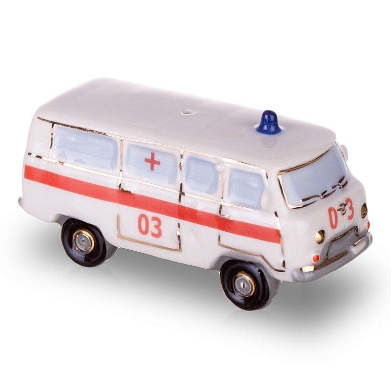 Ёлочная игрушка Буханка скорая помощь Фарфоровая мануфактура | Фото 1